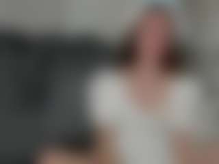 Live cam show with Eda-Viks - Legs on Porn Luv