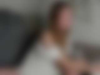 Live cam show with Eda-Viks - Pretty on Gym Cam Girls
