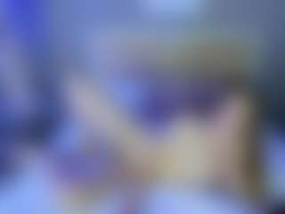 Live cam show with Eda-Viks - Brown Hair on alttransgirls