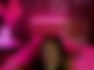 Live cam show with Eda-Viks - Spanks on StripNow