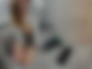 Live cam show with Eda-Viks - Upskirt on camwithhim.com