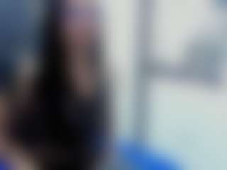 Ivonnee27's Live Sex Cam Show