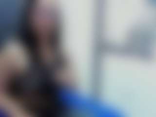Ivonnee27's Live Sex Cam Show