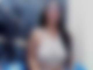 Ivonnee27's Live Sex Cam Show