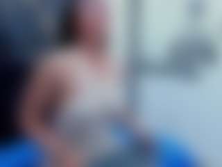 Ivonnee27's Live Sex Cam Show