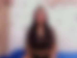 Ivonnee27's Live Sex Cam Show