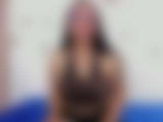 Ivonnee27's Live Sex Cam Show