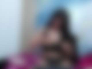 Live cam show with Ivonnee27 - Innocent on Camsoda