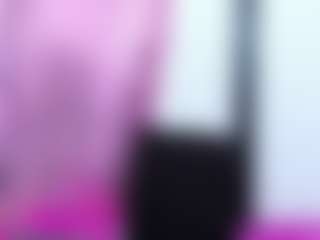 Ivonnee27's Live Sex Cam Show