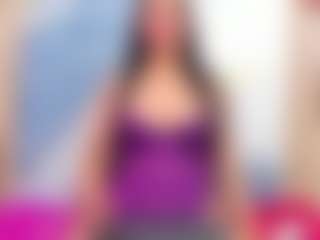 Ivonnee27's Live Sex Cam Show