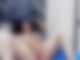 Ivonnee27's Live Sex Cam Show