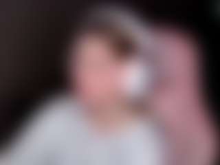 Julia's Live Sex Cam Show