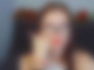 Live cam show with LexyBelleWhite - Upskirt on Chatstar