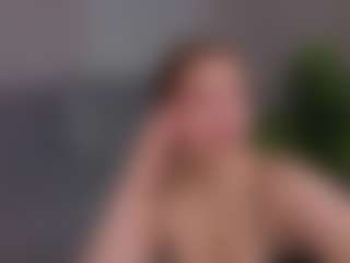 Live cam show with Mary-Forrest - Moaning on CamSodaAdn