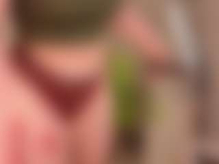 Live cam show with Mary-Forrest - Body Massage on SxyPornLive