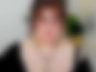 Live cam show with OpheliaLush - Glasses on Cam Slut