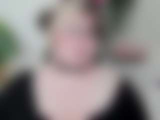 Live cam show with OpheliaLush - Sph on SmokeAndPoke