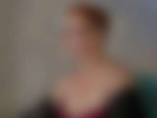 Live cam show with RavenChanny - New Foot Fetish on AdultVida.com