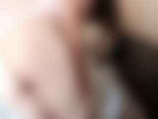 Live cam show with TakishaWaite - Amateur on Camsoda