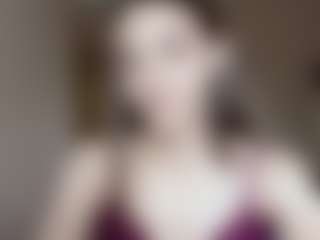 Live cam show with TakishaWaite - Average on hotwifechat.live