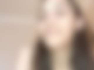 Live cam show with TakishaWaite - Skinny on camgirlchat.live