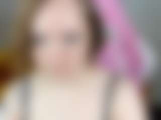 Live cam show with Tara-Linn - College on madthumbs
