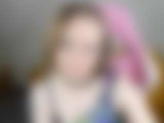 Live cam show with Tara-Linn - College on Camiplay Live