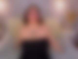 Live cam show with Kity-Mooree - Blue Eyes on madthumbs