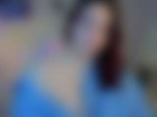 Live cam show with Kity-Mooree - Moaning on friskycurves.com