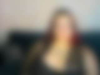 Live cam show with Kity-Mooree - Moaning on AdultVida.com