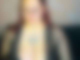 Kity-Mooree's Live Sex Cam Show