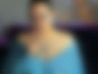Kity-Mooree's Live Sex Cam Show