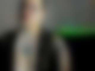 Live cam show with Kity-Mooree - Shower on Free Soda