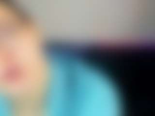 Live cam show with Kity-Mooree - Chubby on Instabang