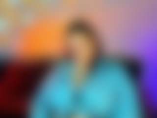 Live cam show with Kity-Mooree - Chubby on TeamSkeetLive