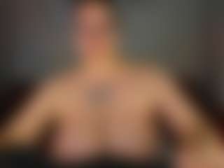 Kity-Mooree's Live Sex Cam Show