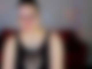 Kity-Mooree's Live Sex Cam Show