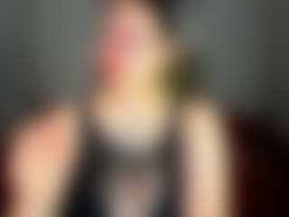 Live cam show with Kity-Mooree - Dress on Soda Cam