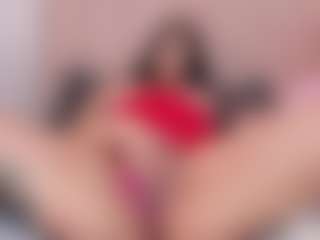 Live cam show with Alondra darling - Striptease on Fapmatic.com