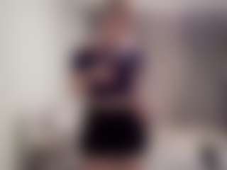 Live cam show with ChristiniaReburn - Facial on TeamSkeetLive