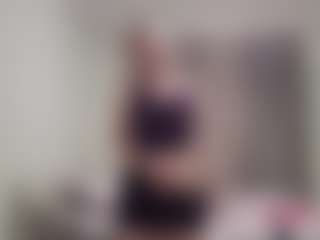 Live cam show with ChristiniaReburn - Nipple Piercings on Camsoda