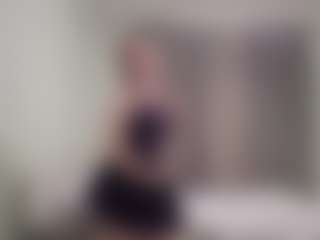 Live cam show with ChristiniaReburn - Facial on livesuperchat.net
