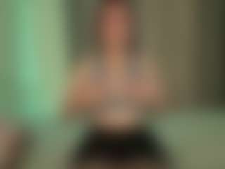 Live cam show with ChristiniaReburn - Facial on SinfulBabes