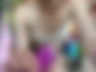 Live cam show with EustoliaWallett - Lesbian on Streamer API