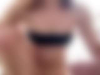EustoliaWallett MILF webcam performer live streaming