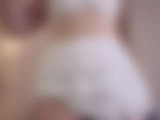 Live cam show with GiannaHumphreys - New Toys on Camsoda.co