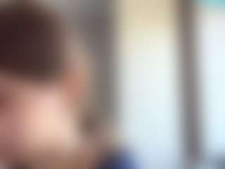 Spettacolo in cam dal vivo con KittieHirkaler - Flashing su Camsoda