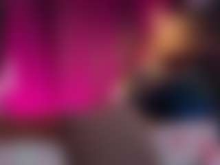 Live cam show with Les-Moonie - Facial Piercings on AdultVida.com