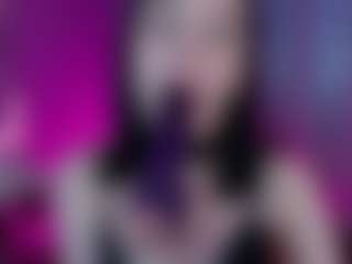 Live cam show with Les-Moonie - Green Eyes on Milfs Live