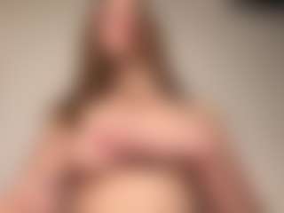 LorenGliues's Live Sex Cam Show